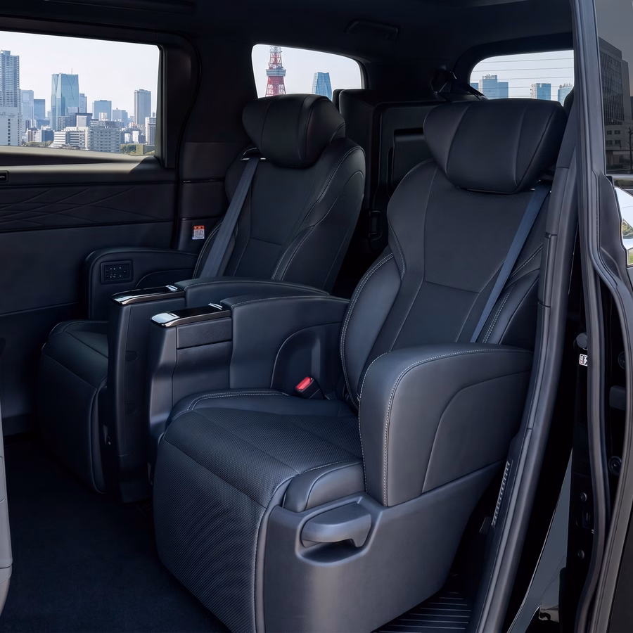 Toyota Alphard — 2