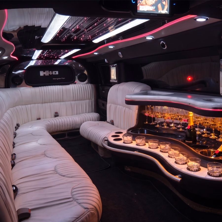 Hummer Limousine — 2